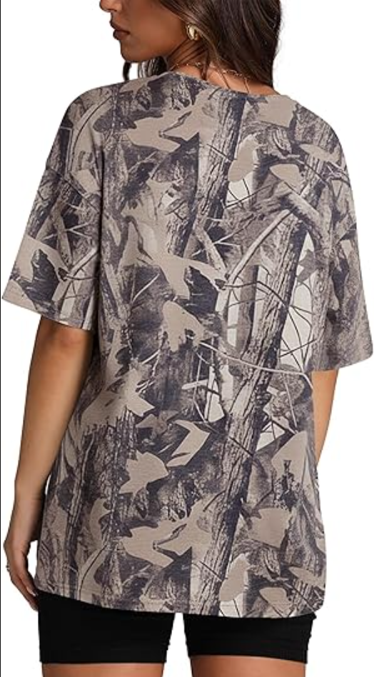 TERIVEEK Camo Shirt Women Mens Oversized Camouflage Print Graphic Tees Maple Leaf Short Sleeve Crewneck T Shirt Streetwear