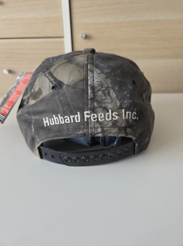 Realtree Hardwoods Camouflage Tradition Pet Foods Embroidered Snapback Hat