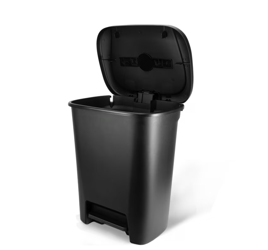 Hefty Kitchen Trash Can, 20.1 Gallon Plastic Step Garbage Bin with Foot Pedal Lid, Black