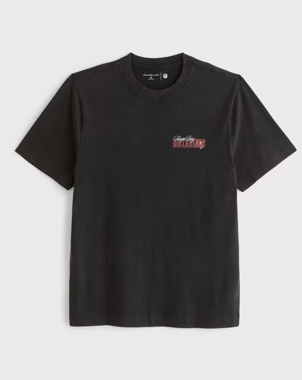 Tampa Bay Buccaneers Graphic Tee - Vintage NFL Fan Shirt