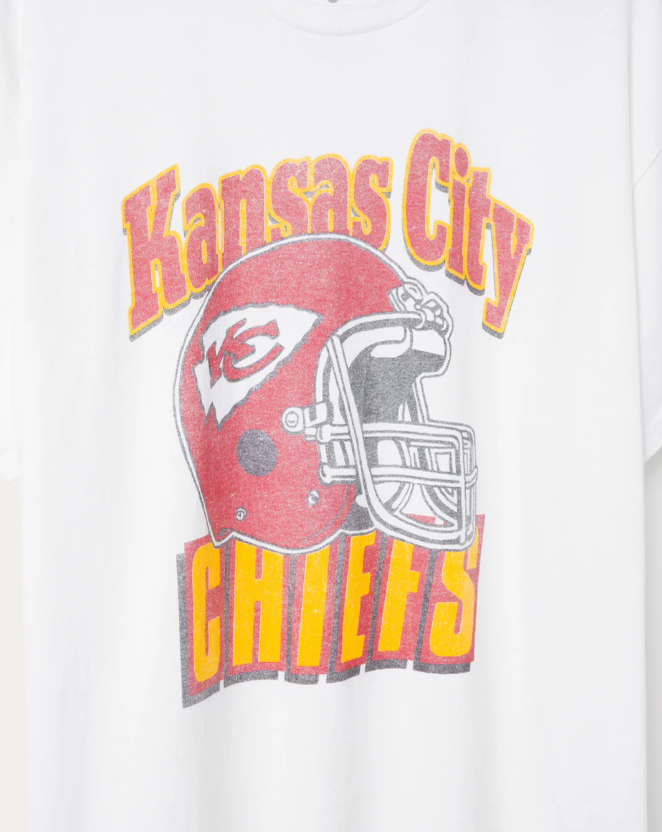 Kansas City Chiefs Throwback Helmet Flea Market Tee