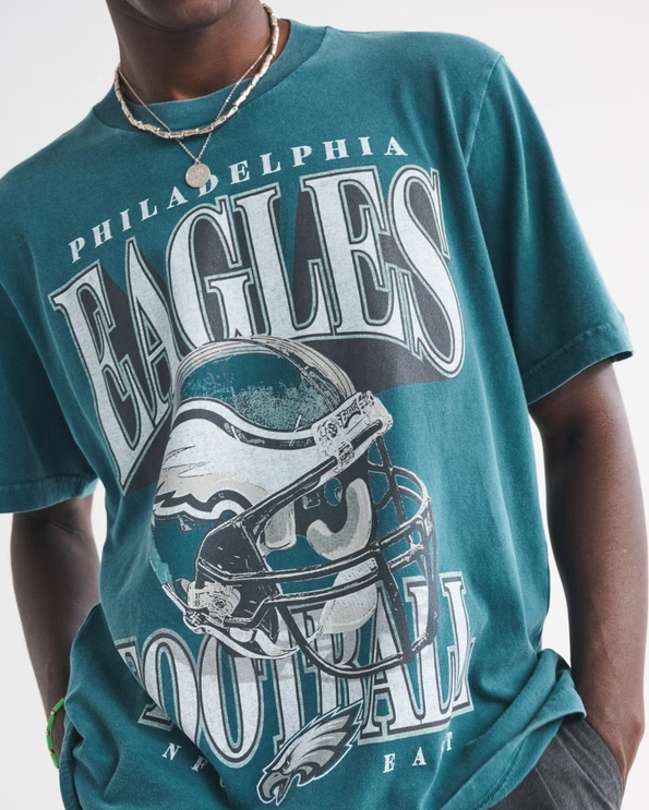 Philadelphia Eagles Vintage Inspired Graphic Tee - Vintage NFL Fan Shirt