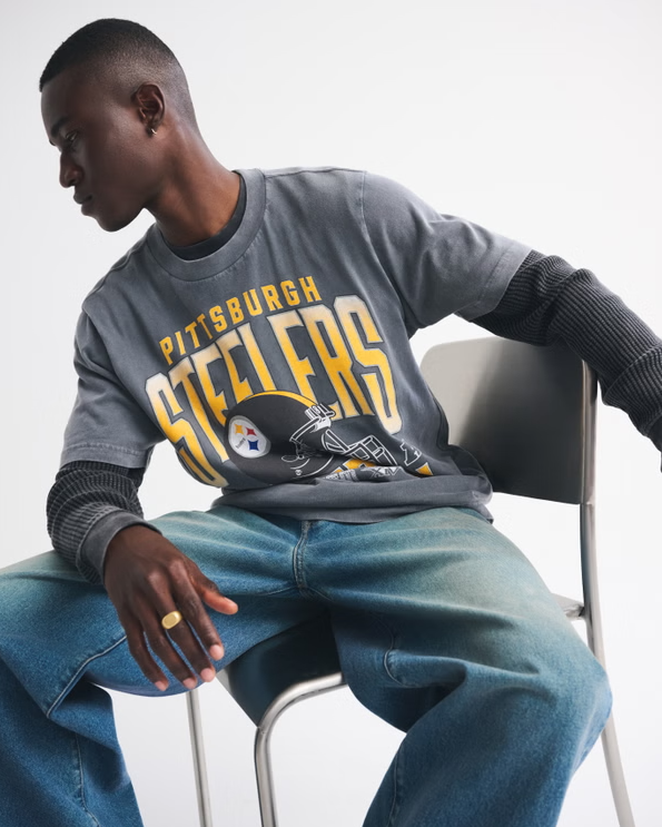 Pittsburgh Steelers Vintage Inspired Graphic Tee - Vintage NFL Fan Shirt