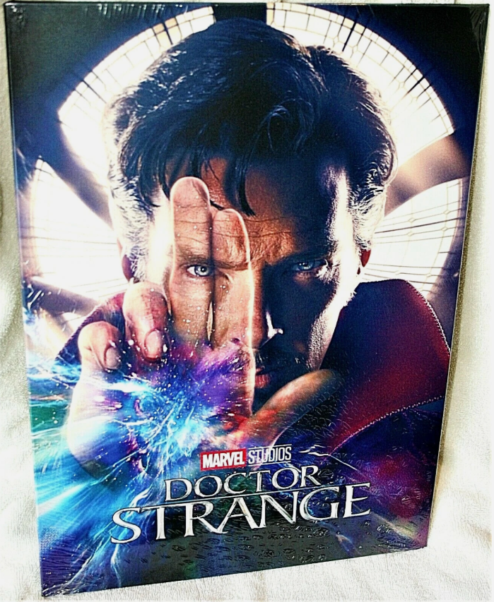 Displate's limited edition Doctor Strange art poster.