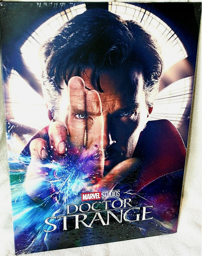 Displate's limited edition Doctor Strange art poster.