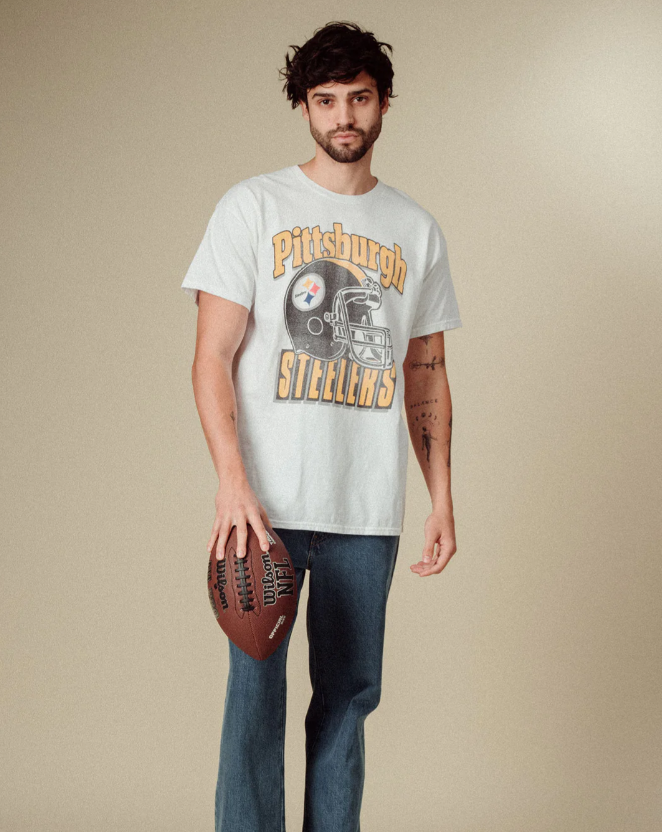 Pittsburgh Steelers Throwback Helmet Flea Market Tee
