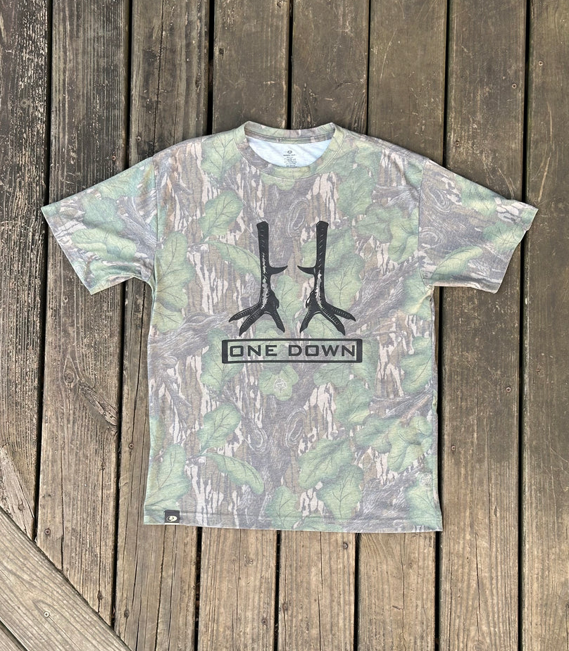 Spurred Up Logo tee - Full Foilage